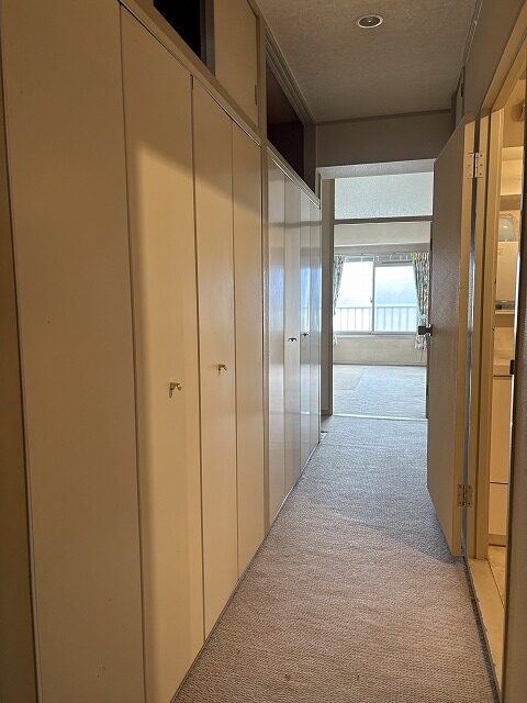 練馬区リノベーション　ニッチ　玄関