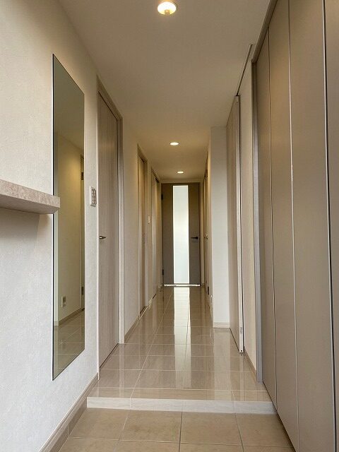 練馬区リノベ　マンション　玄関　棚