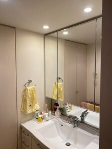 中野区マンションリフォーム　洗面台交換