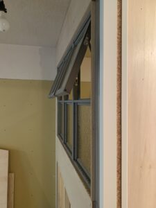 横から見たデコマド