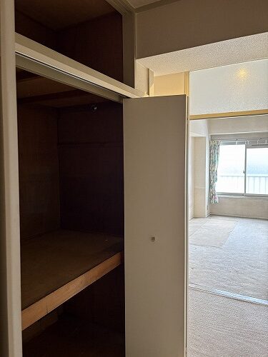 練馬区マンションリノベーション　築50年　押入　天袋　収納　