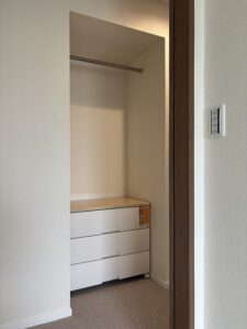 練馬区マンションリノベーション　築50年　クローゼット　収納ケース　Fits