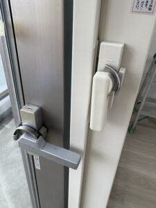 練馬区リフォーム　二重サッシ　リクシル　インプラス　施工　クレセント
