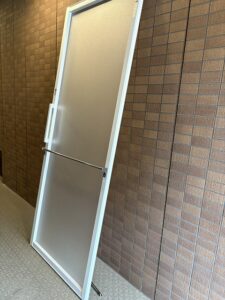 練馬区マンション　ユニットバス　ドア交換　折戸　開き戸　アタッチメント工法
