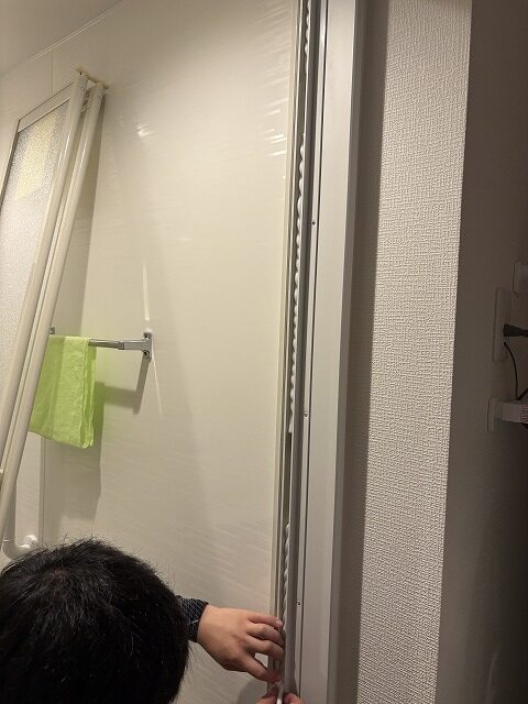 練馬区マンション　ユニットバス　ドア交換　折戸　開き戸　アタッチメント工法