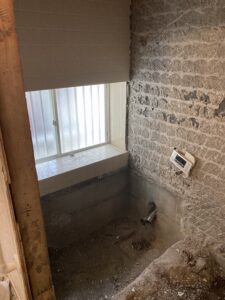 武蔵野市　リノベーション　リフォーム　戸建て　在来浴室　ユニットバス　窓を小さく　二重サッシ