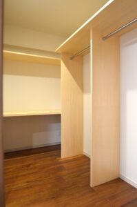 練馬区リノベ　納戸　2方向　入口