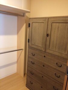 練馬区リフォーム　納戸　タンスを入れて使う