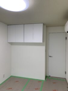 洋室の吊り戸