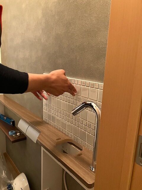 練馬　トイレリフォーム　戸建て　マンション　リクシル　スマートモザイクシート　タイル
