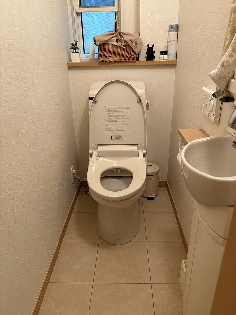 練馬　トイレリフォーム　戸建て　マンション　リクシル　スマートモザイクシート　タイル