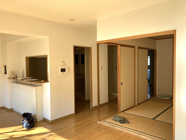 練馬区マンション　リノベーション　納戸　2WAY　回遊　出入口が2つ　収納