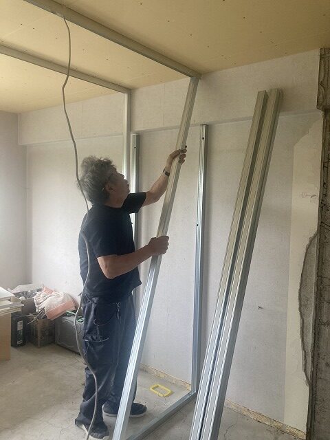練馬区マンションリノベーション　壁下地　軽量鉄骨　木下地　スタッド