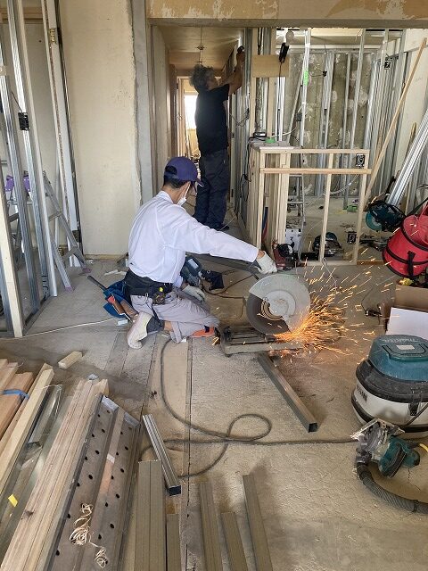 練馬区マンションリノベーション　壁下地　軽量鉄骨　木下地　スタッド