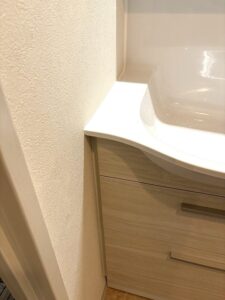 練馬区リフォーム　洗面室　洗面化粧台　引出し収納　枠に当たらないように クリアランス