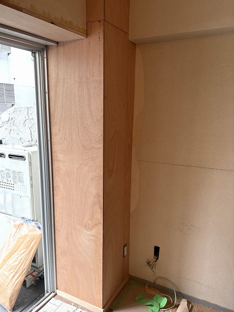 渋谷区　マンションリフォーム　配管かくし　先行配管　エアコン　給湯器