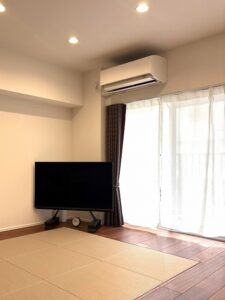 渋谷区リフォーム　カーテン　リリカラ　kioi