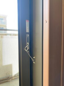 網戸滑り防止パーツ