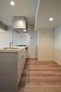 杉並区リノベーション　キッチン　築５０年超え　点検口