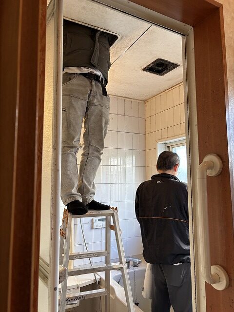 浴室点検口　ユニットバス交換