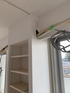 エアコン　先行配管