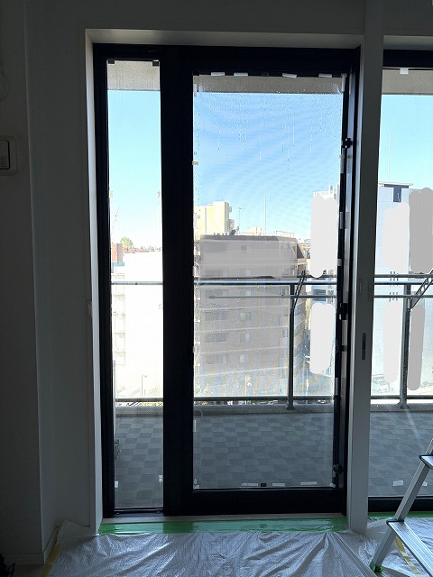 渋谷区リフォーム　LIXIL　インプラス　二重窓　ホワイト　遮熱
