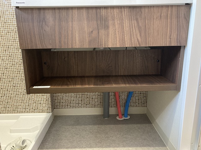 リノベーション　給水給湯　排水　配管　床　壁