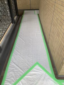 曲がってもまだつづく通路