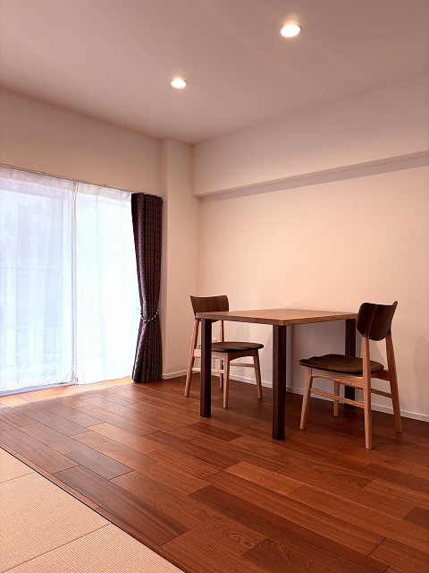 世田谷区マンションリノベーション　リビング　琉球タタミ　床暖房