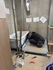 板橋区　マンションリノベーション　賃貸　ユニットバス　リモデルバスルーム　TOTO　現場　WS　配管　現場調査