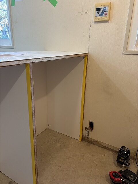 板橋区　マンションリノベーション　賃貸　対面キッチン風　造作キッチンカウンター