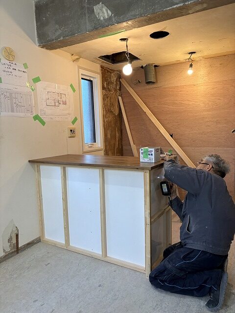 板橋区　マンションリノベーション　賃貸　対面キッチン風　造作キッチンカウンター