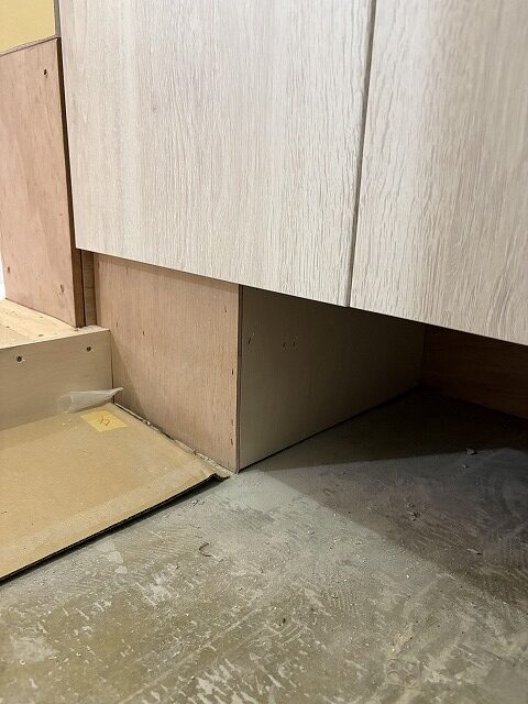 板橋区　マンションリノベ　下足入　Panasonic　コンポリア　セパレート