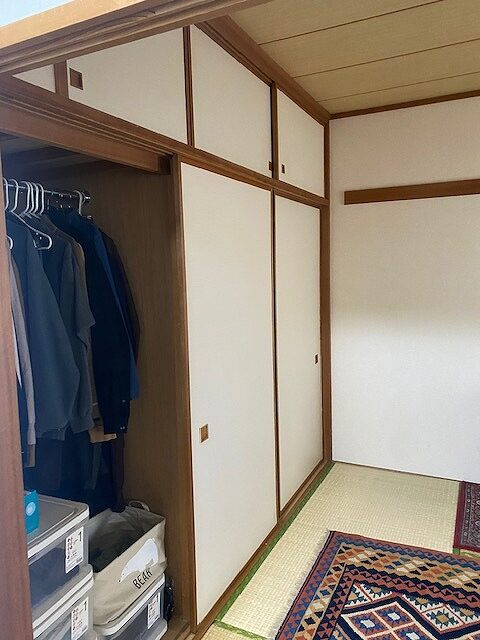 練馬区リフォーム　押入ふすま戸　木製扉交換　引手　天袋