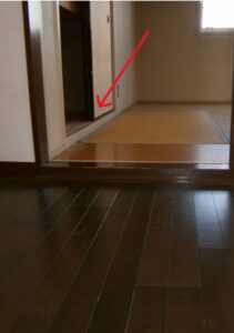 練馬区マンションリノベーション　押入収納　扉の交換