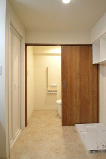 練馬区　マンション　リノベーション　片引き戸　アウトセット引戸　Panasonic　ベリティス　メリット　デメリット