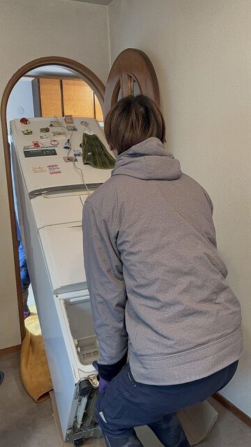 練馬区戸建て　ダイニング　キッチン　内装　フローリング　家具をどうするか　引越し