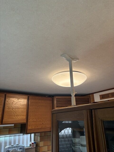 練馬区戸建て　ダイニング　キッチン　内装　フローリング　家具をどうするか　引越し