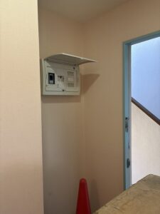 板橋区　マンションリノベ　賃貸　分電盤　交換　位置移動