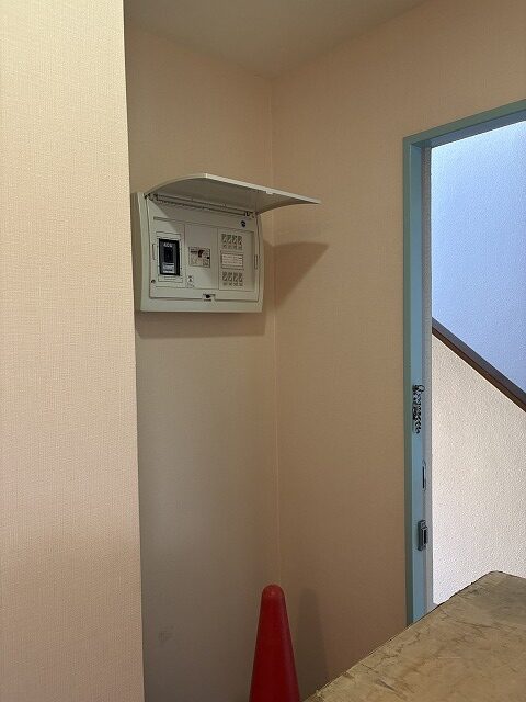 板橋区　マンションリノベ　賃貸　分電盤　交換　位置移動