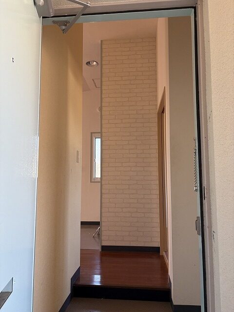 板橋区マンションリノベ　傾斜天井　あえて低く　3ｍ　大工