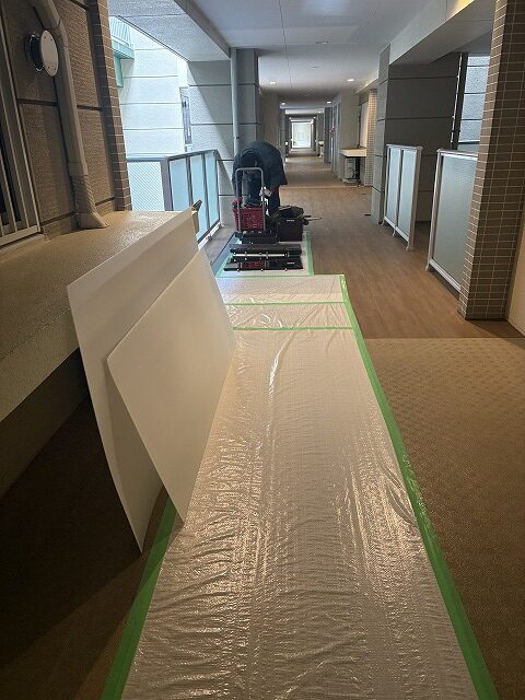 練馬区マンションリフォーム　洗面台　ユニットバス交換　TOTO　シンラ　エスクア　養生