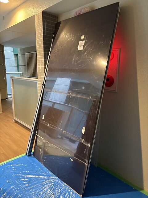 練馬区マンションリフォーム　ユニットバス　洗面台交換　TOTOシンラ　エスクア　養生　工事中