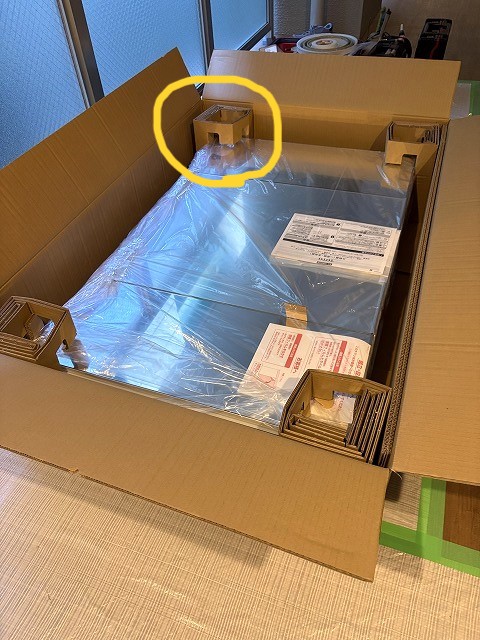 練馬区マンションリフォーム　ユニットバス　洗面台交換　TOTOシンラ　エスクア　養生　工事中