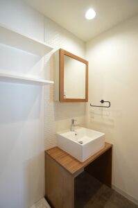 杉並区　マンションリノベーション　Panasonic　インテリアカウンター　造作洗面台　カウンター　耐水