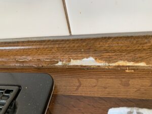 既存キッチンシート剥がれ