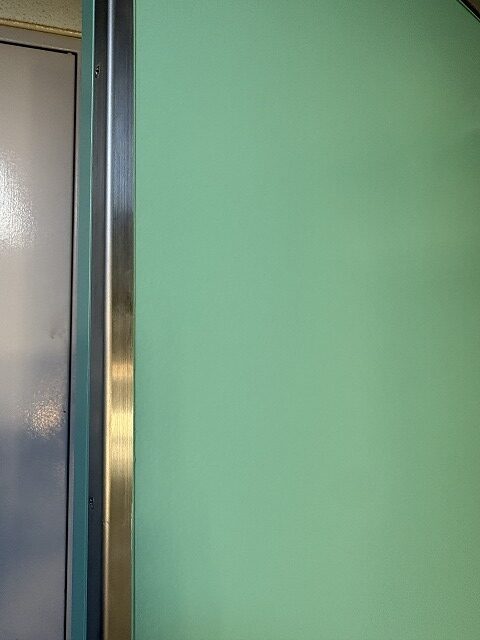 板橋区　賃貸マンションリノベ　塗装工事　色決め　色合わせ　日塗工