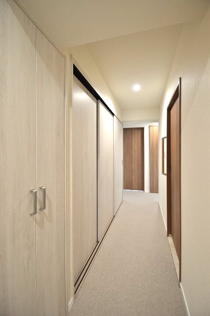 練馬区　築50年　マンションリノベーション　収納　不便　改善　廊下収納　クローゼット