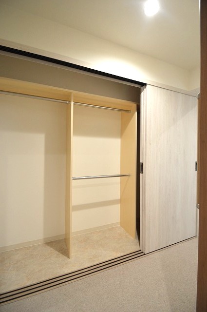 練馬区 築50年 マンションリノベーション 収納 不便 改善 廊下収納 クローゼット