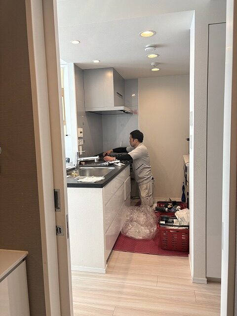 渋谷区　マンションリフォーム　トイレ　コンロ　レンジフード　交換　ハウスクリーニング